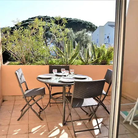 Cavalaire-sur-mer, 1 Pièce, 4 Personnes - Fr-1-226b-31 Appartement