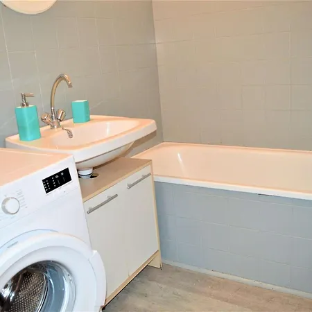 Avec Terrasse Et Parking - Proche Centre Et Plages A - Fr-1-226b-31 * كافالير سور مير